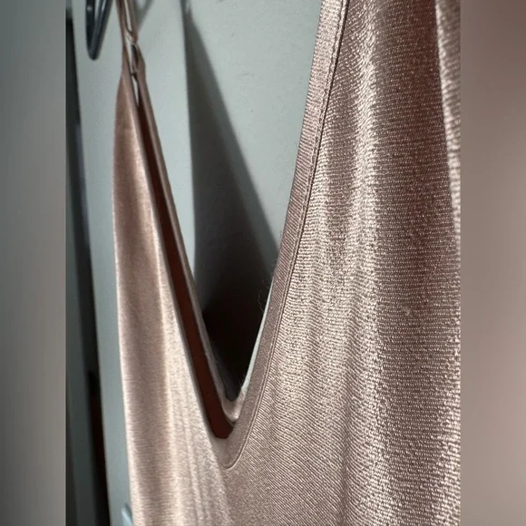 NWOT L’Agene V-neck Silky Slip Dress Size 2 Copper Gold - Picture 6 of 9